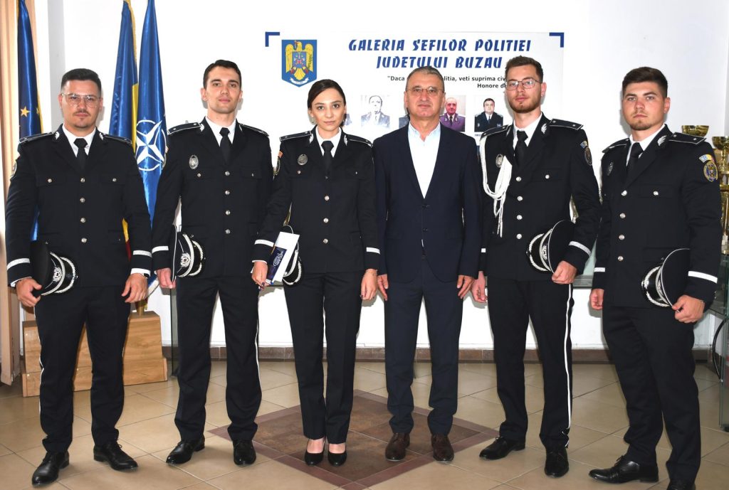 absolvenți academia de poliție