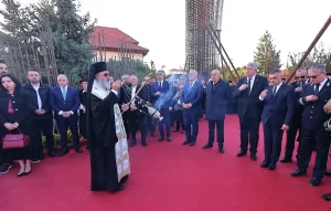 ips-si-politicieni
